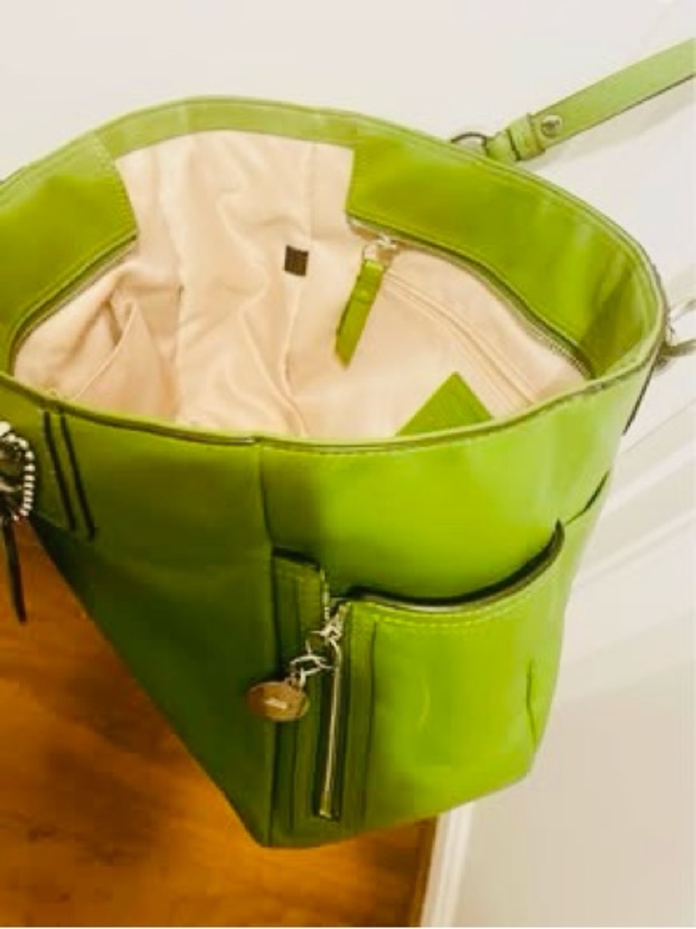 Coach Lime Green Leather Tote with Double Straps - Picture 2 of 4